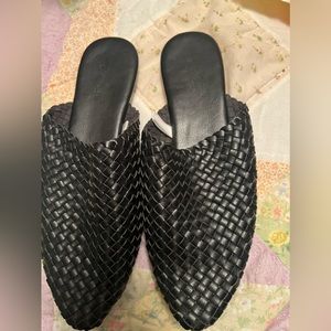 Size 8 mule flats